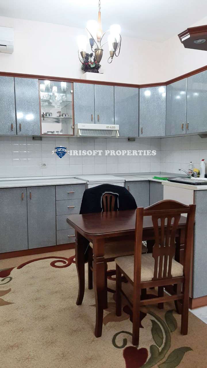 Shitet Apartamenti 3+1